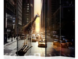 Διαχωριστικό με 5 τμήματα – Giraffe in the Big City II [Room Dividers]