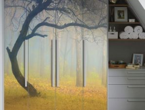 Δέντρο μες στην ομίχλη Φύση Αυτοκόλλητα ντουλάπας 100 x 100 εκ.